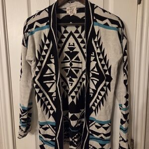 Women's Geometric Black and Gray Sweater